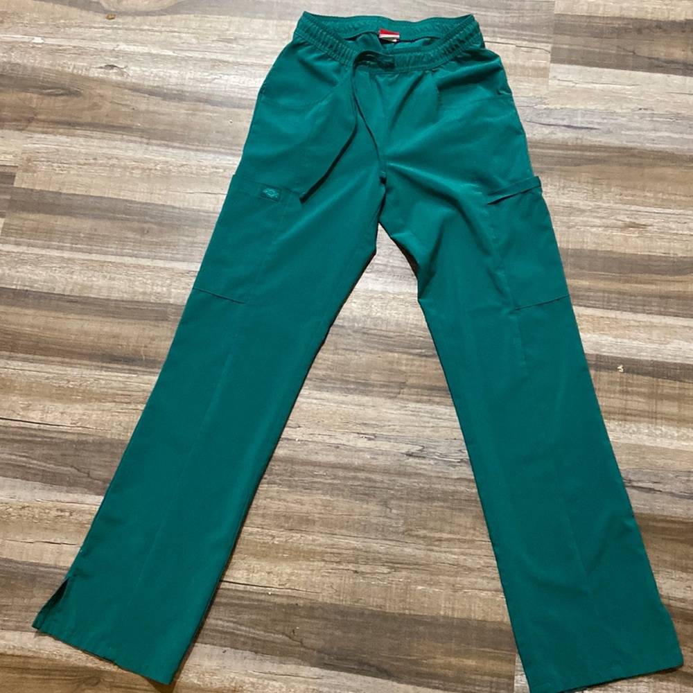 Dickies Green xxs scrubs